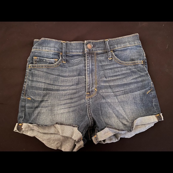 Hollister High Waisted Jean Shorts Size 3 - Picture 5 of 7